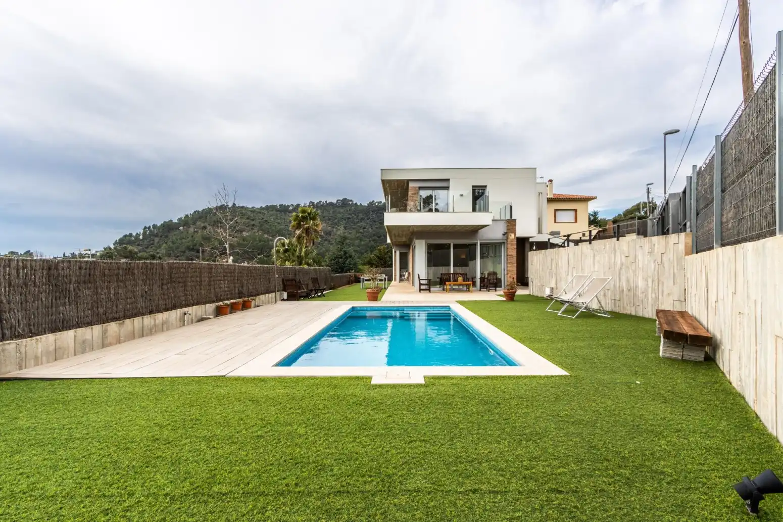 Piscina de Casa o chalet en venta en Matadepera con Aire acondicionado, Calefacción y Terraza