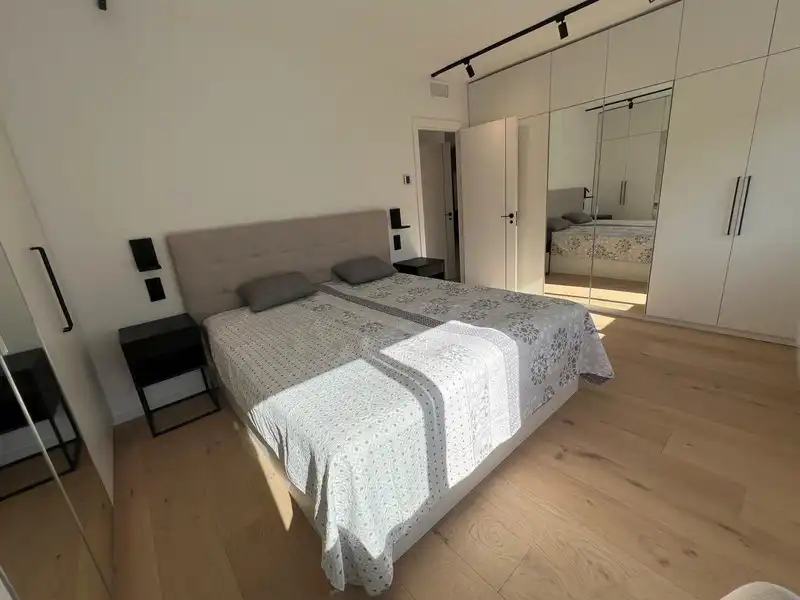 Dormitori de Apartament de lloguer en Marbella amb Aire condicionat, Terrassa i Traster