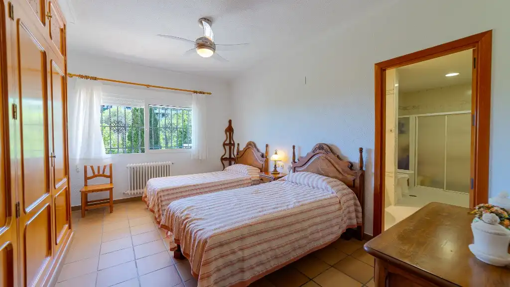 Bedroom of Houses for sale in Orihuela