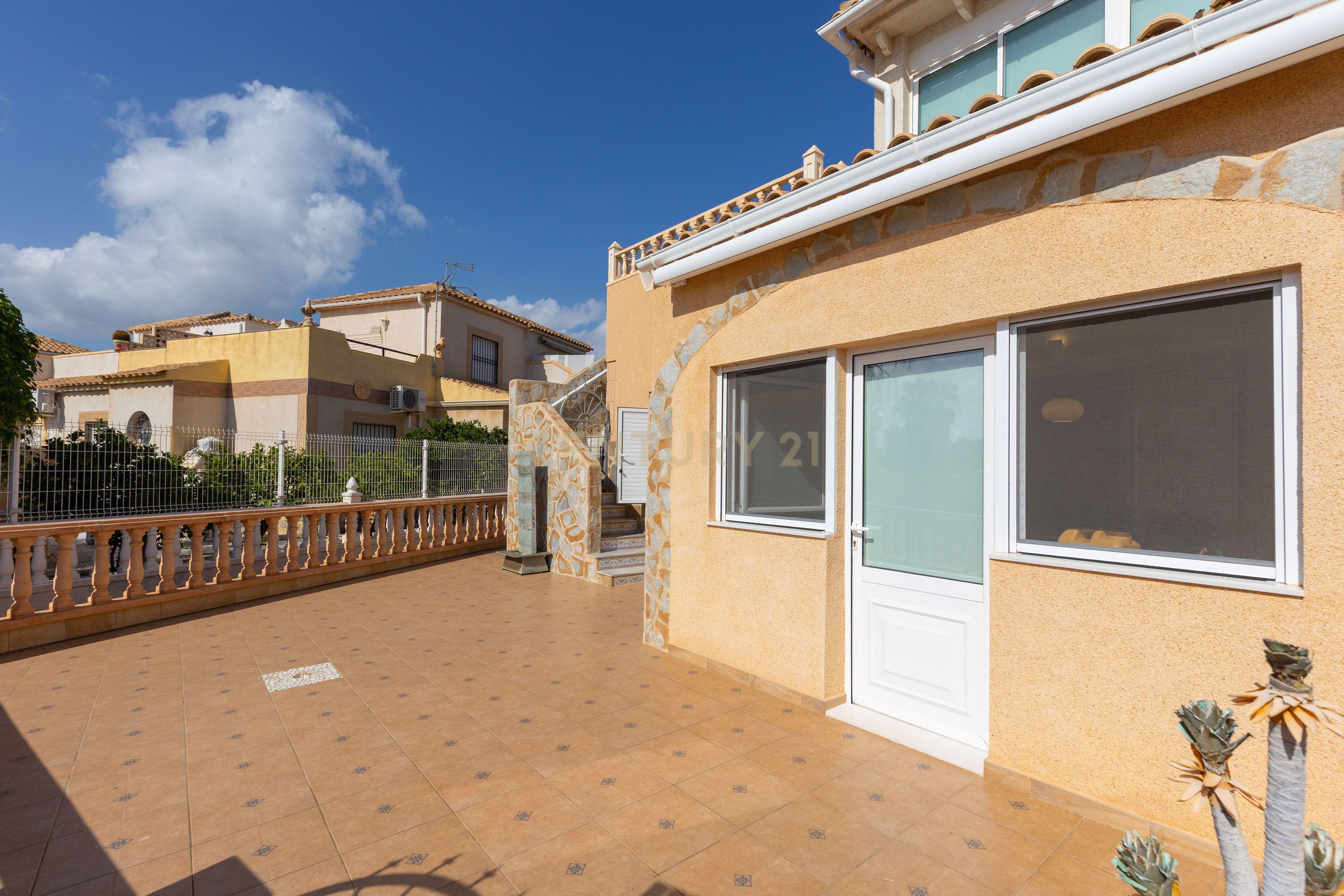 Casa adosada en venda a LG PG 36 J ZONA I2 1(R) RS SERENA IVORIHUELA (ALIC, -1, Zeniamar - Horizonte - La Campana