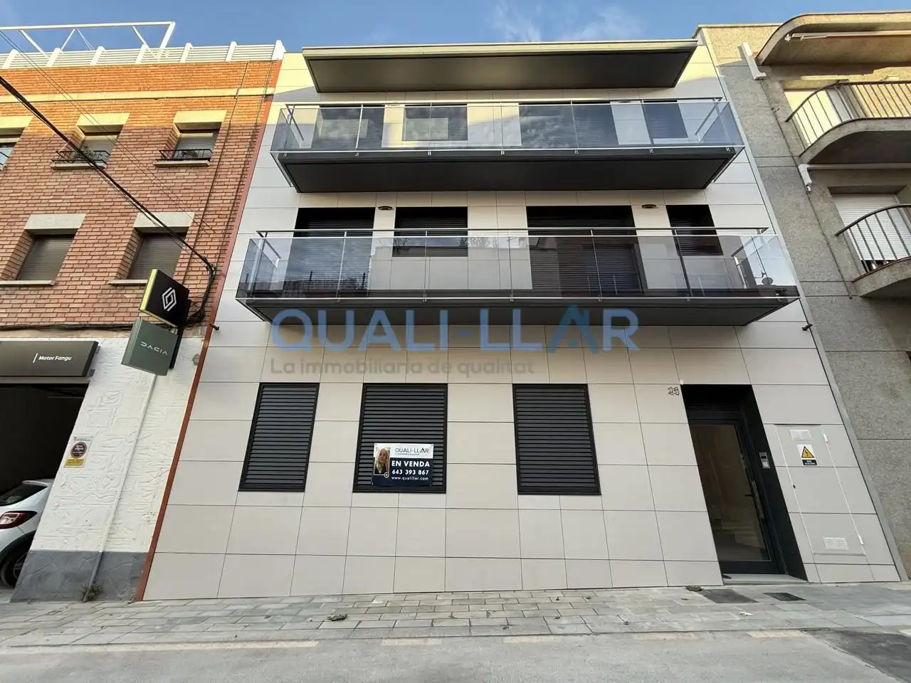 Außenansicht von Maisonette zum Verkauf in Sant Feliu de Llobregat mit Klimaanlage, Heizung und Terrasse