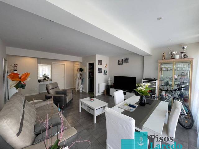Piso en Venta en Calle Marqués de Valdecilla, 2 en Centro