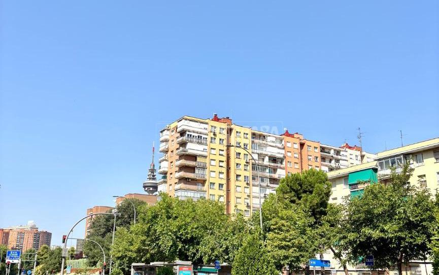 Photo 1 of Flat for sale in Ventas, Madrid