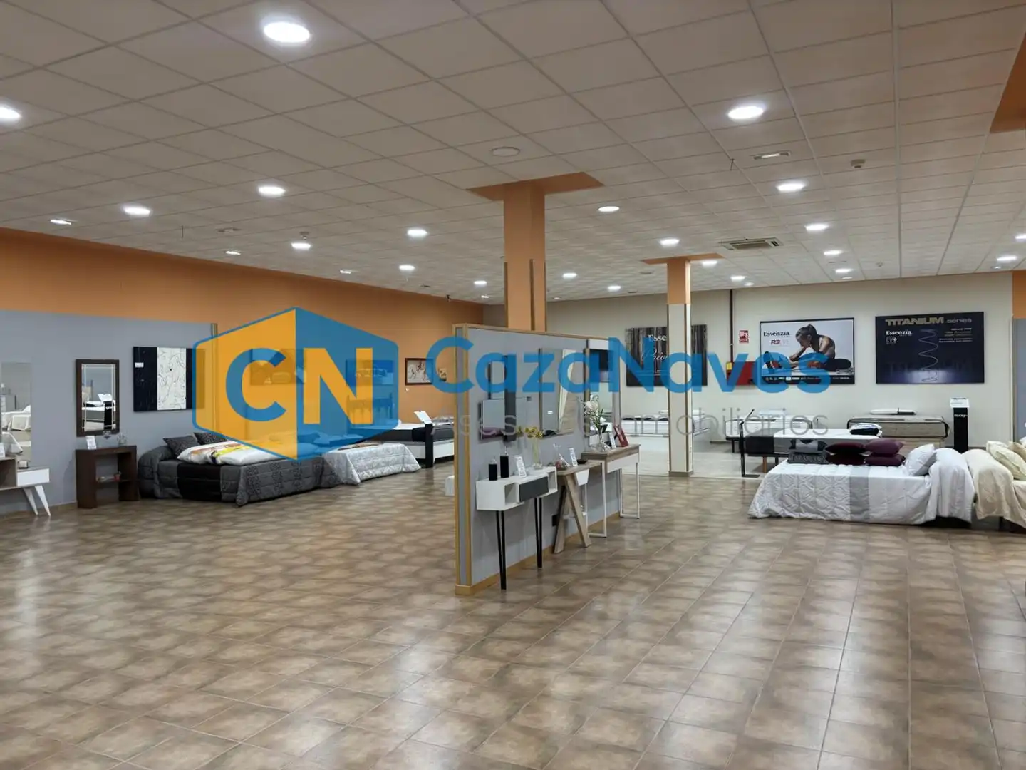 Nau industrial en venda en Yuncler