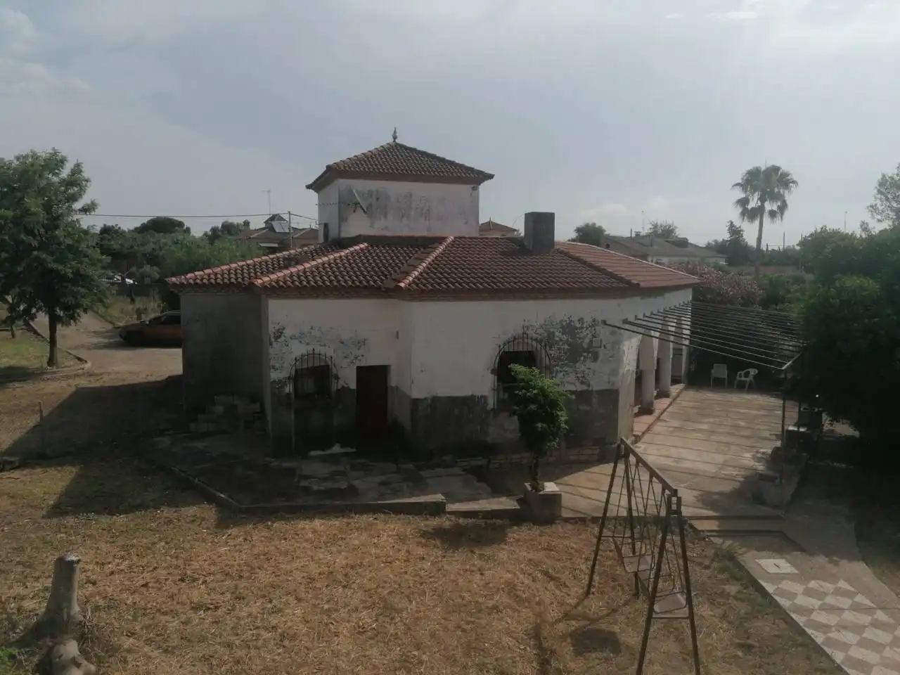 Vista exterior de Casa o xalet en venda en Dos Hermanas amb Jardí privat, Terrassa i Piscina