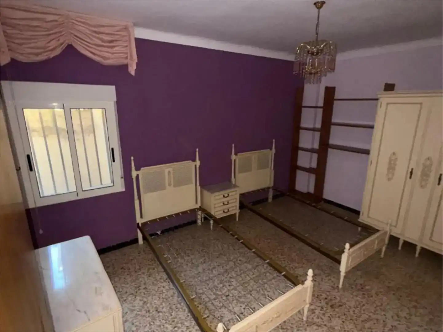 Dormitori de Pis en venda en Ariño amb Traster i Balcó