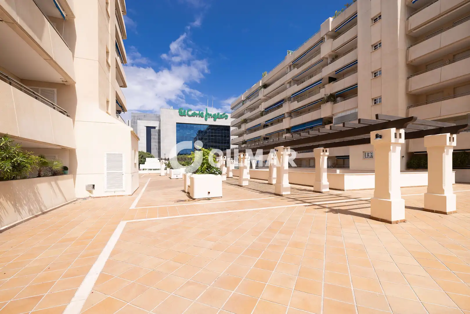 Apartments for sale in Marbella  with Heating, Swimming Pool and Balcony