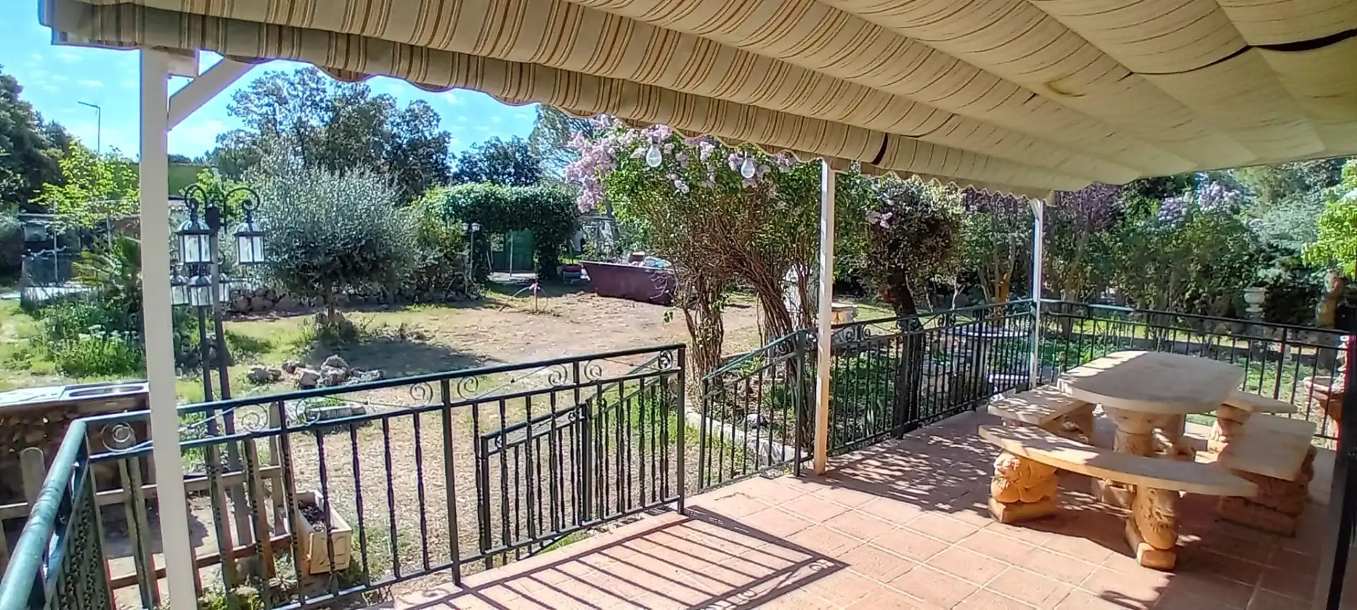 Houses for sale in Calle Acacias, 15, Hontoba