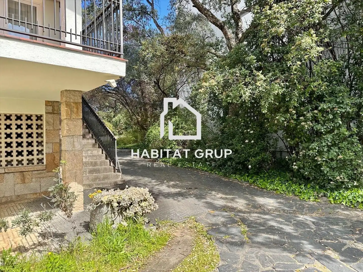 Vista exterior de Casa o xalet en venda en Santa Coloma de Farners amb Aire condicionat, Calefacció i Jardí privat