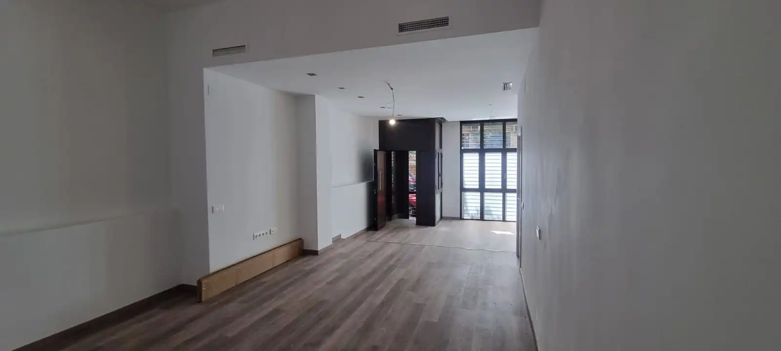 Study for rent in Madrid  with Air Conditioner, Heating and Oven