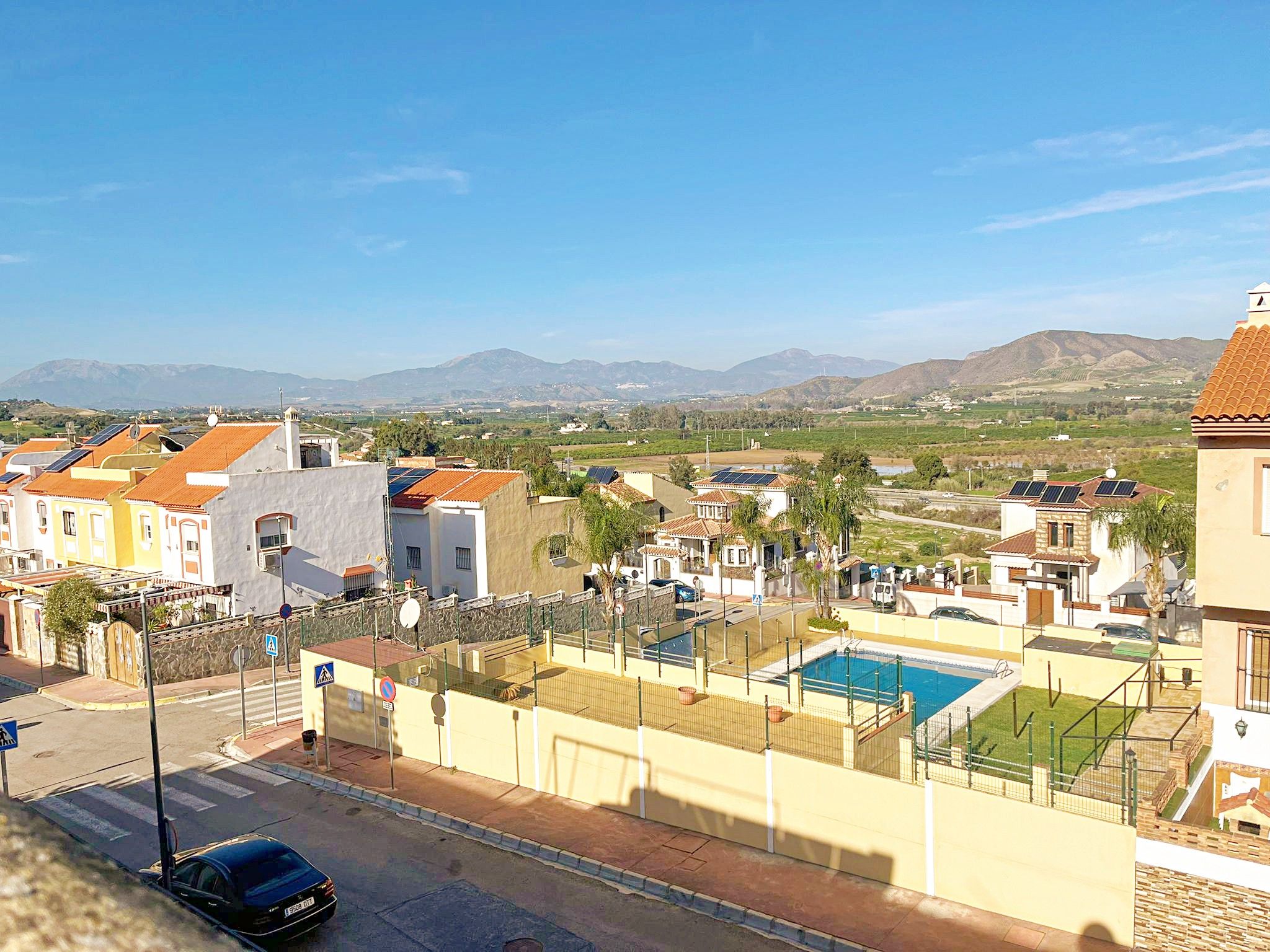 Exterior view of Single-family semi-detached for sale in Cártama  with Air Conditioner, Terrace and Community pool