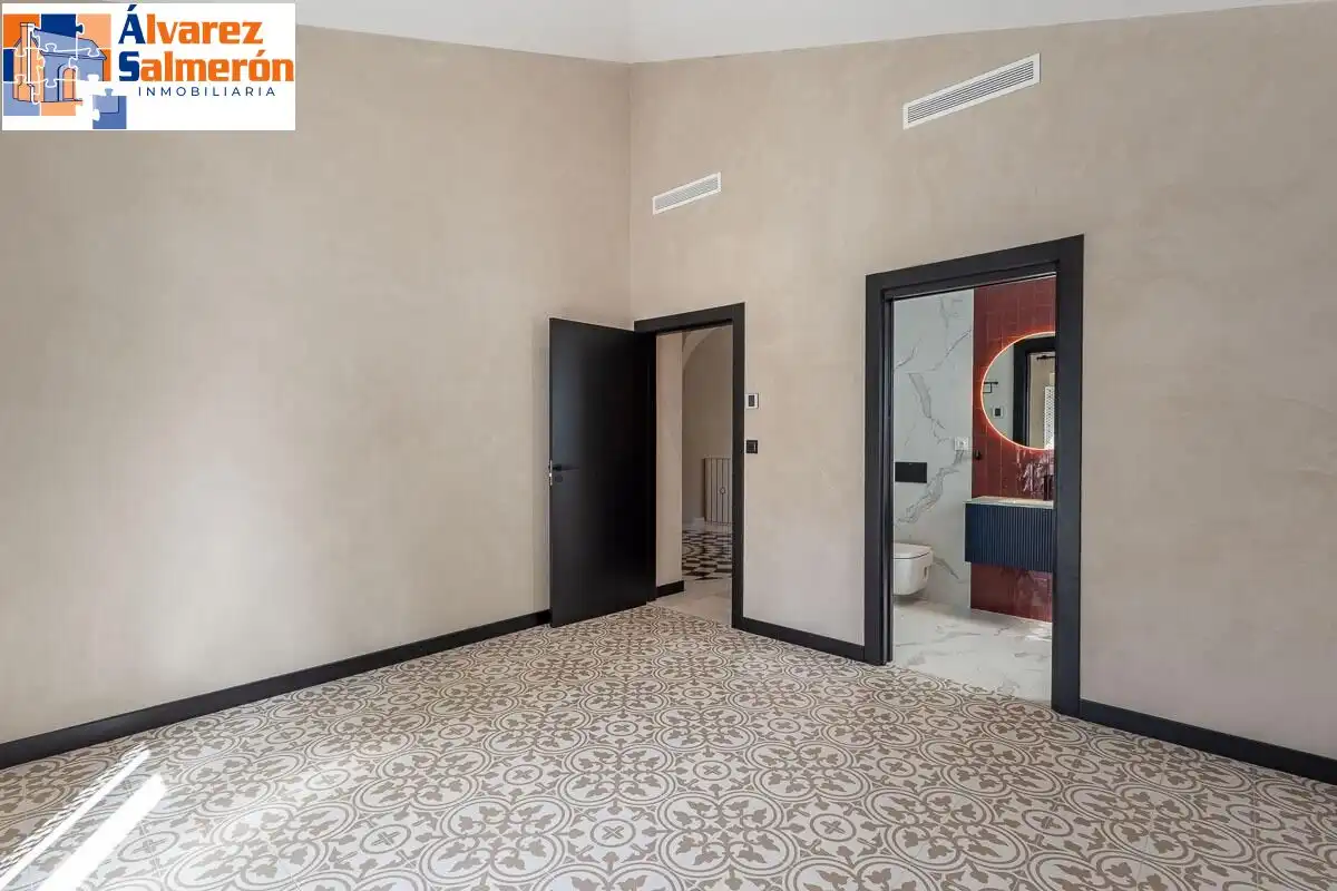 Casa o xalet en venda en Granada amb Aire condicionat, Jardí privat i Terrassa