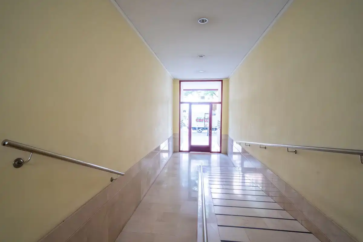 Piso con ascensor en venta en Avenida Miguel Hernández, imagen 30