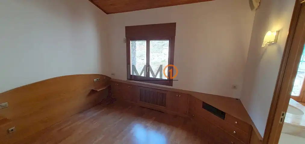 Casa aparellada amb jardí en venda a Engolasters, imagen 22