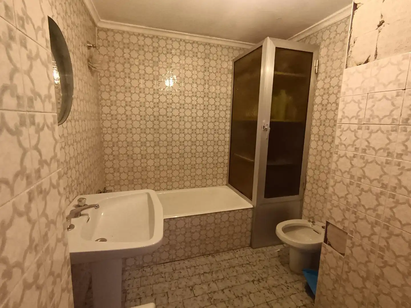 Bathroom of Flat for sale in Valladolid  with Heating, Terrace and Balcony
