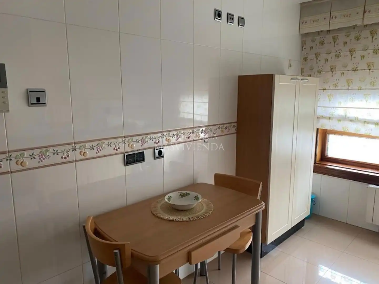 Küche von Wohnung zur Miete in Vigo 