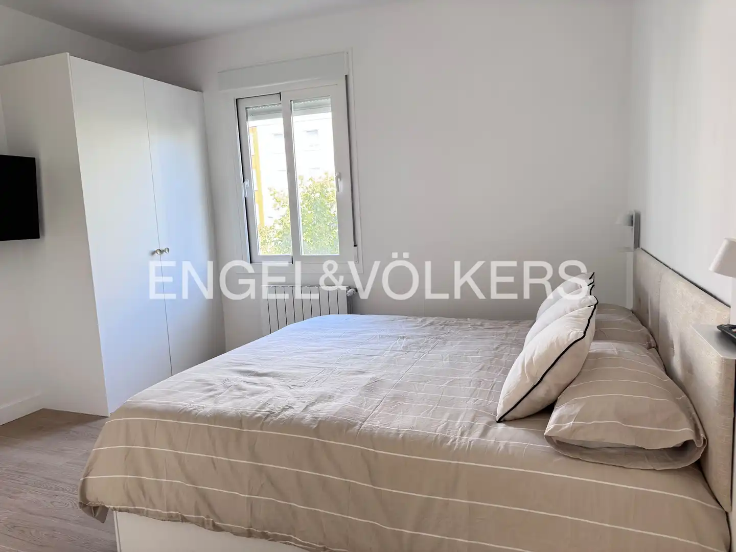 Bedroom of Flat for rent in Madrid  with Air Conditioner, Heating and Furnished