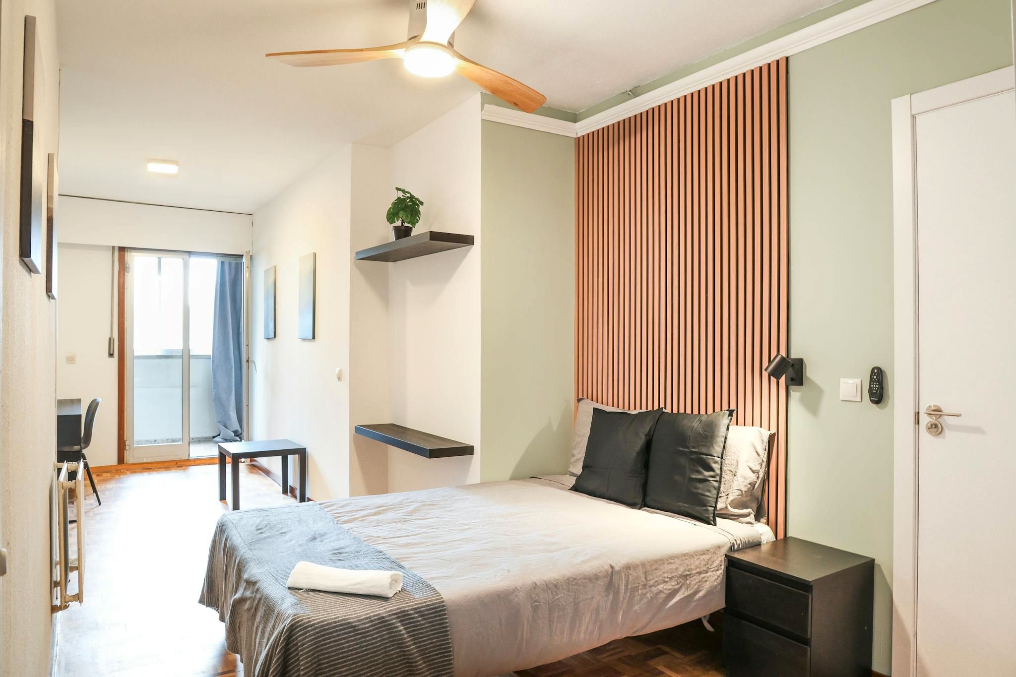 Bedroom of Flat to rent in  Madrid Capital  with Heating, Furnished and Washing machine