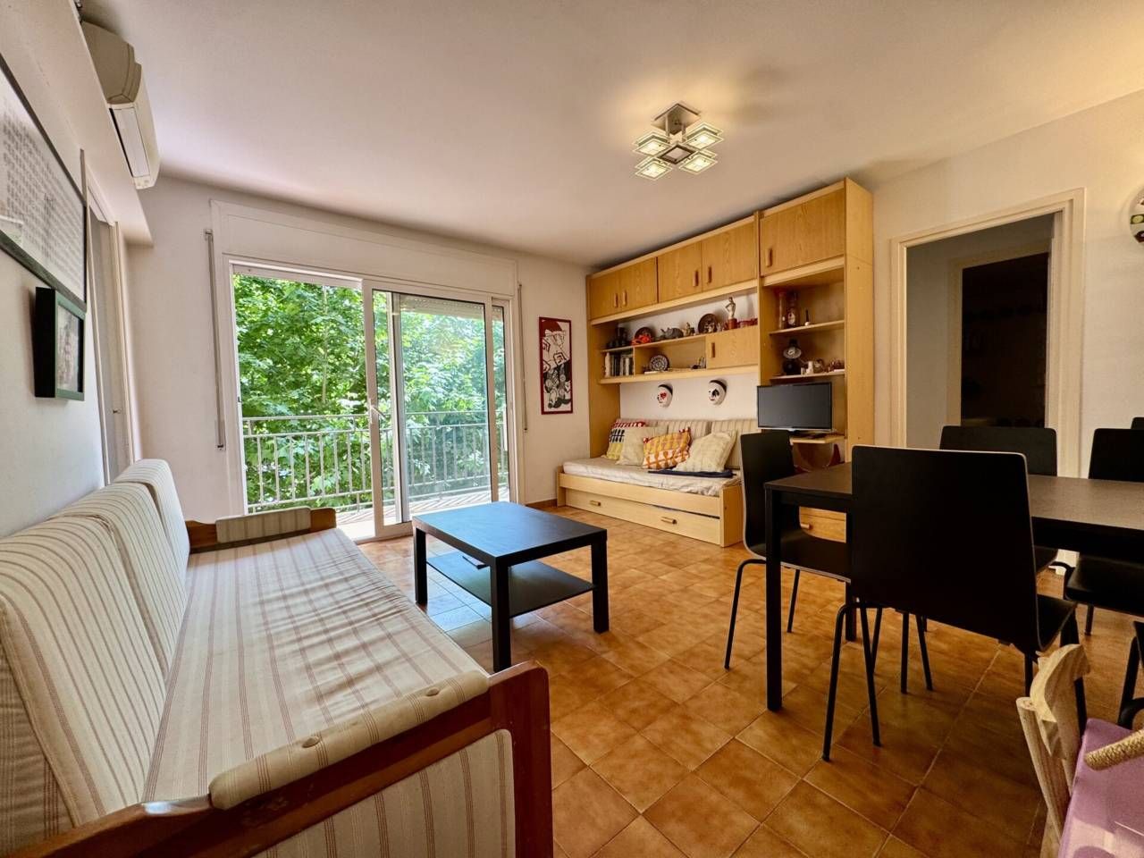 Living room of Flat for sale in Calella  with Air Conditioner, Heating and Terrace