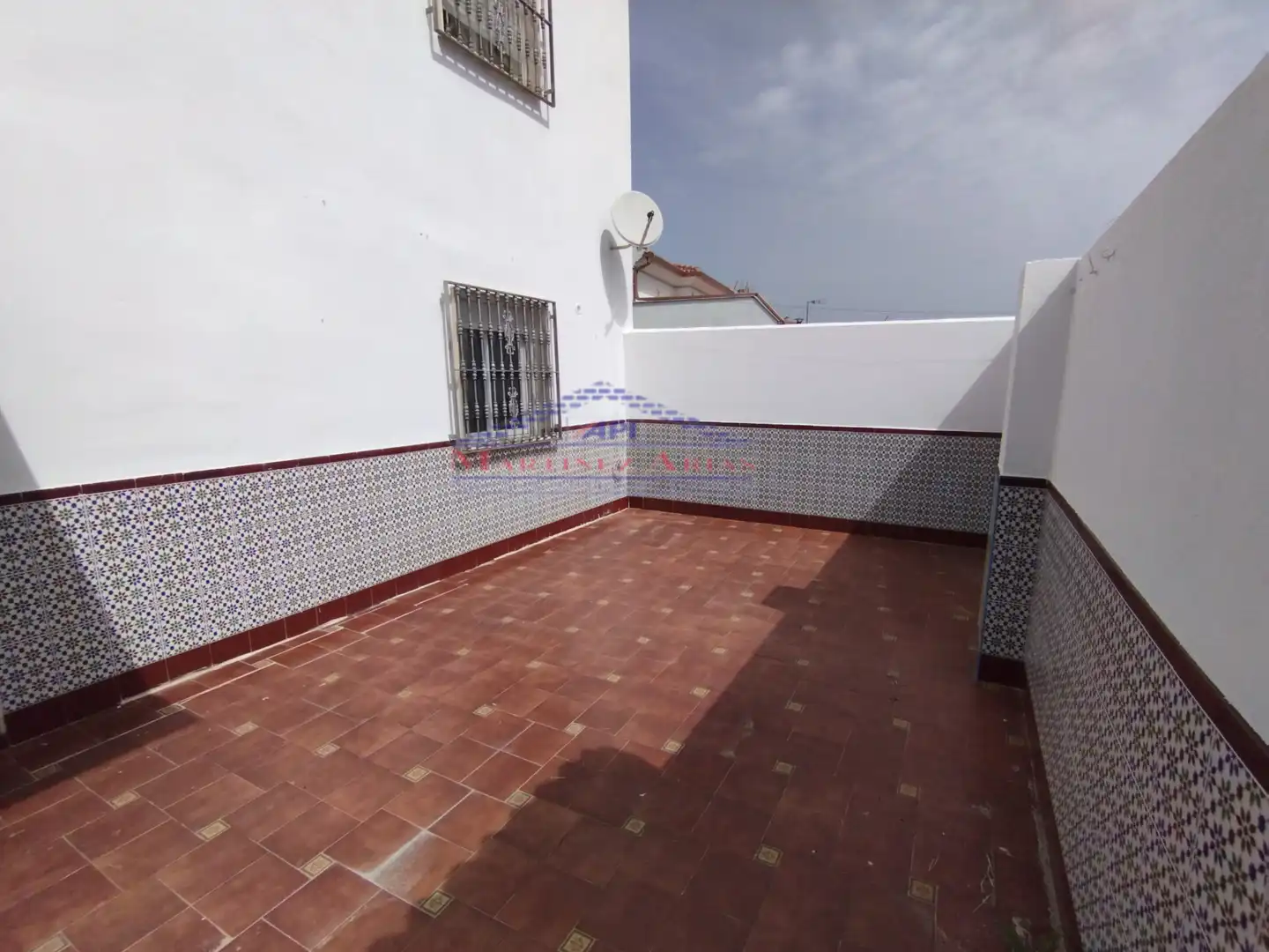 Terrace of Houses for sale in Fuerte del Rey  with Private garden, Terrace and Balcony