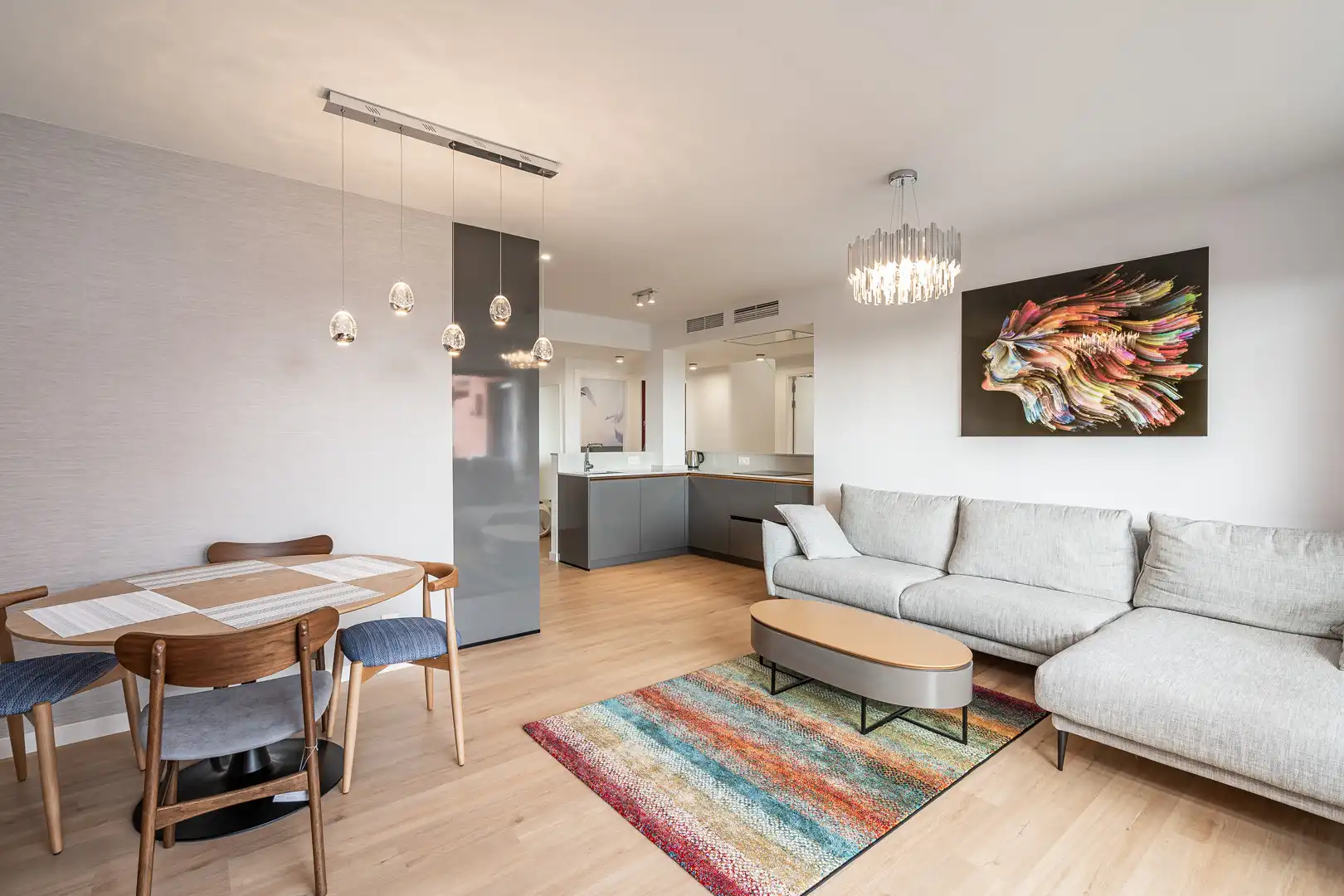 Sala d'estar de Àtic en venda en Estepona amb Aire condicionat, Terrassa i Piscina