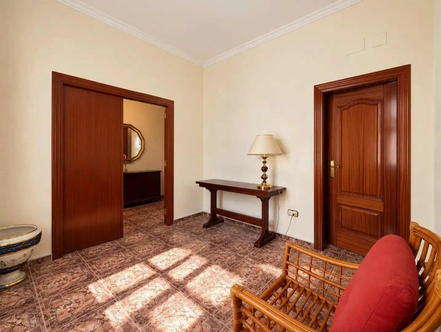 Casa o chalet de alquiler en Rafelbuñol / Rafelbunyol, Valencia