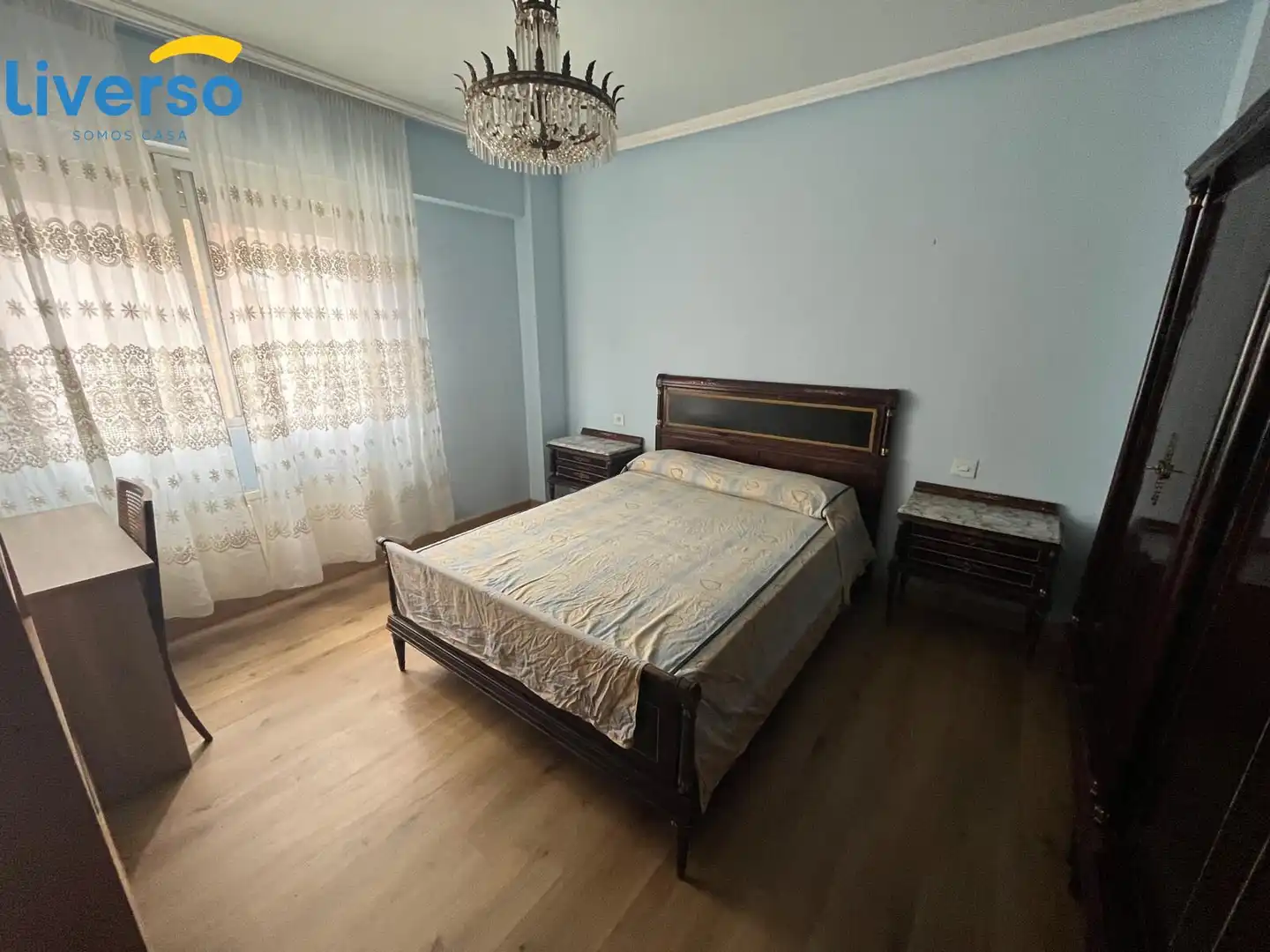 Room in Avenida DEL VENA, Reyes Católicos