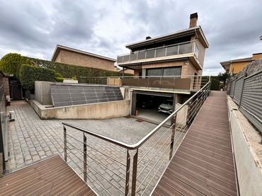 Casa con piscina en venta en Vallromanes