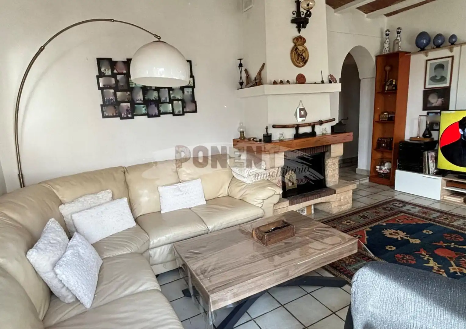 Sala d'estar de Casa o xalet en venda en Santa Eulària des Riu amb Aire condicionat, Jardí privat i Terrassa