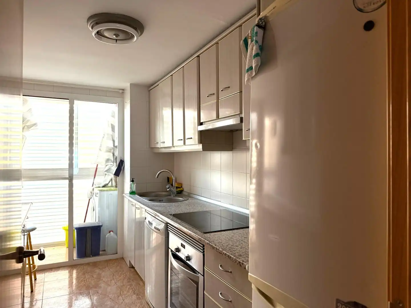 Cuina de Pis en venda en Getafe amb Aire condicionat, Calefacció i Traster