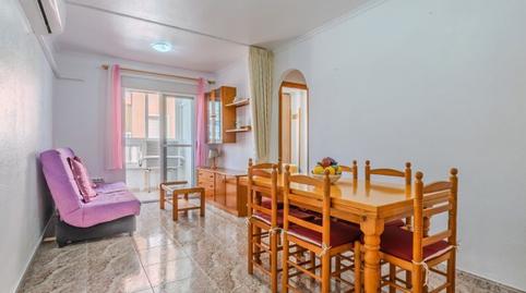 Foto 2 de Pis en venda a Calle Caballero de Rodas, Las Piscinas Naturales, Torrevieja