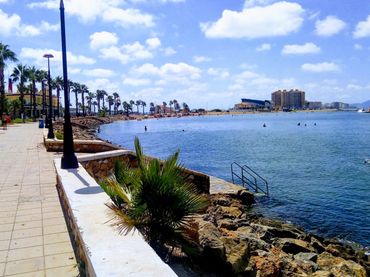 Apartment with balcony to rent in Tomás Maestre