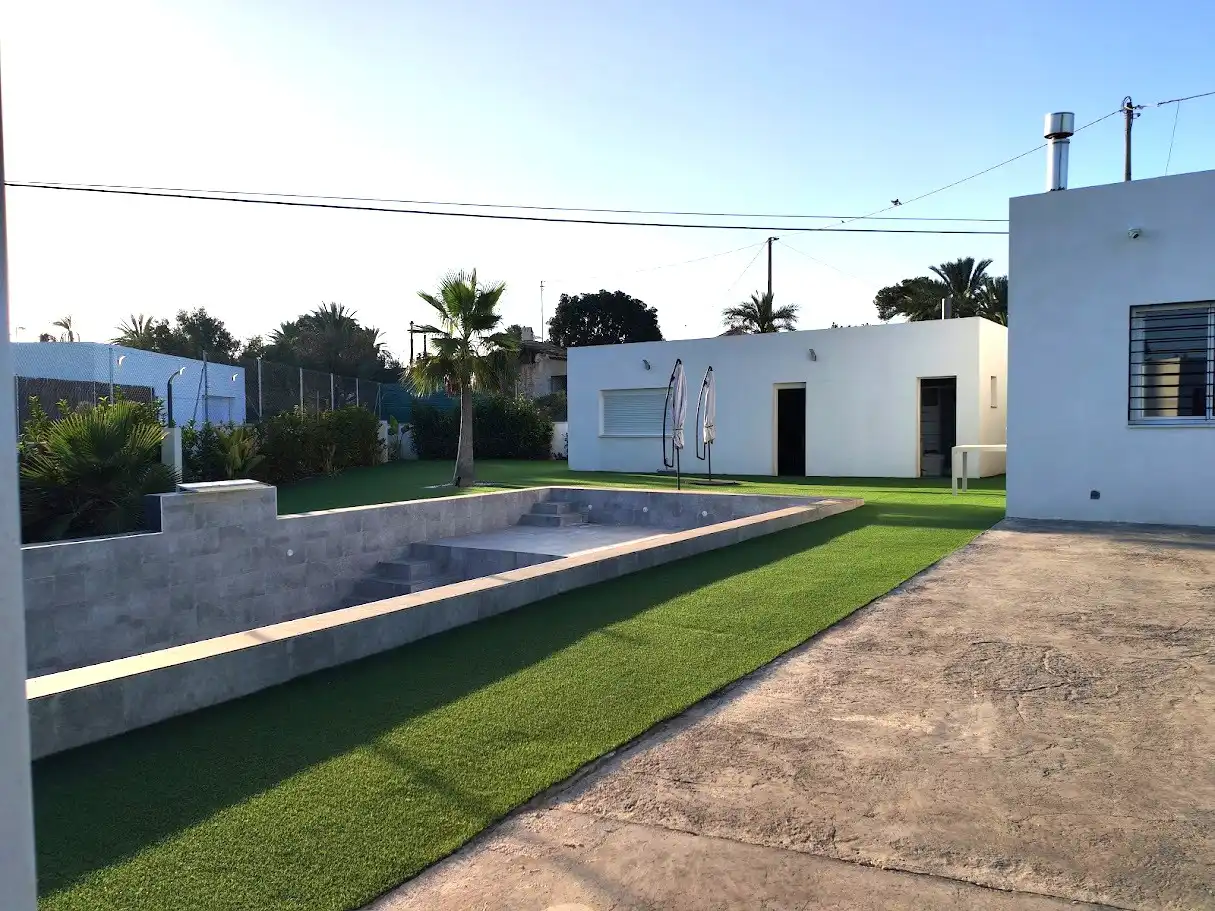 Piscina de Casa o chalet en venta en Elche / Elx con Aire acondicionado, Calefacción y Jardín privado
