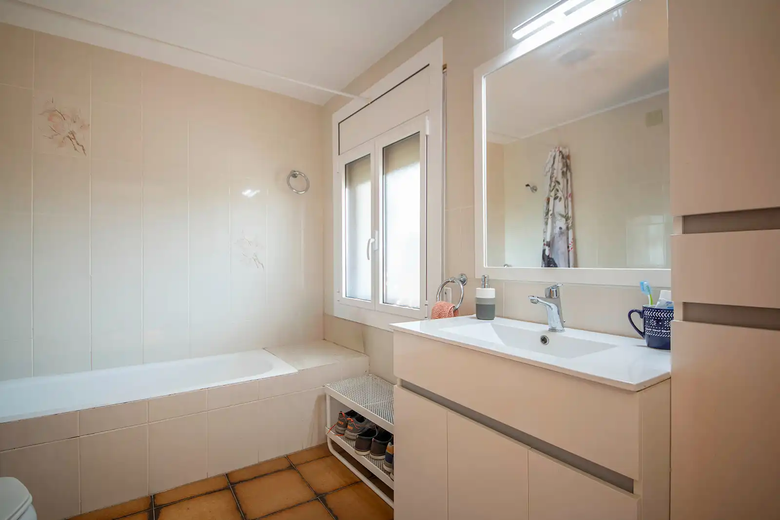 Bany de Casa o xalet en venda en Castellví de la Marca amb Jardí privat i Terrassa