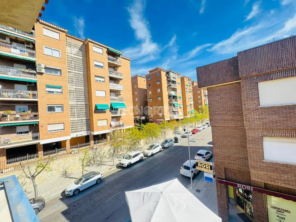 Office space to rent in Rda. Buenavista, imagen 4