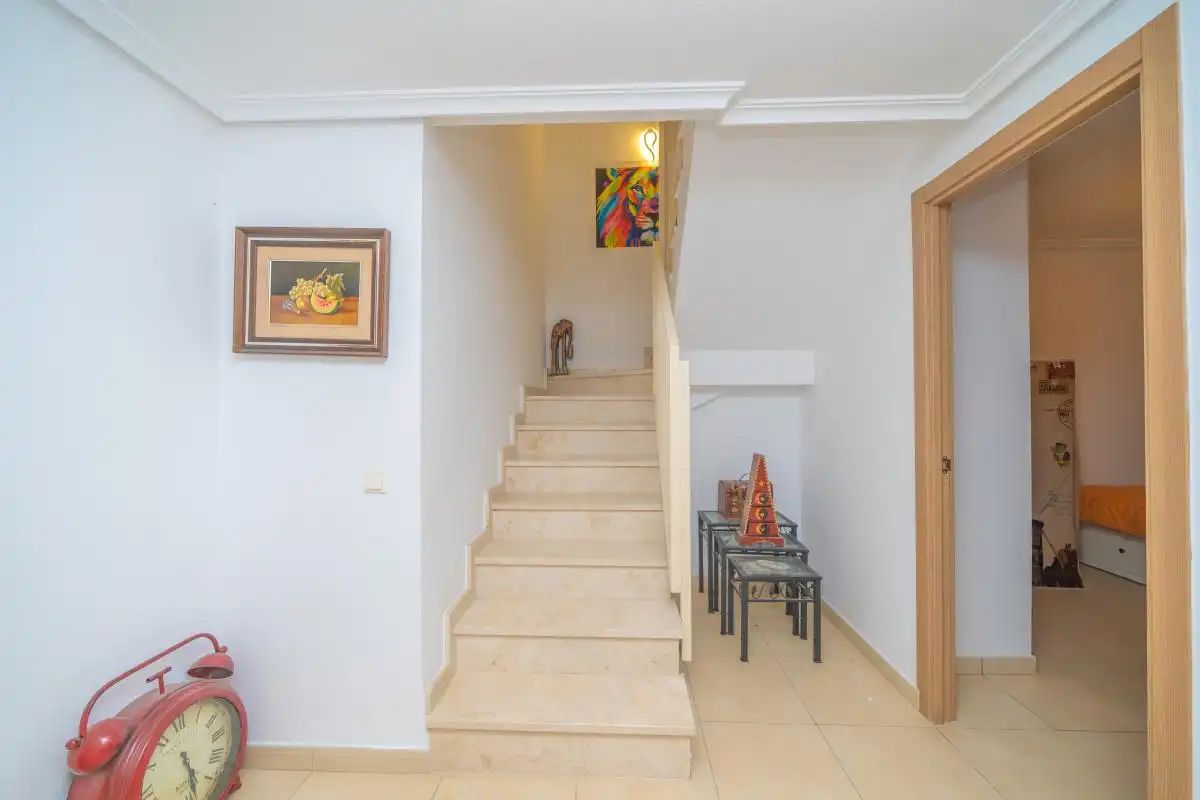 Casa adosada en venda en La Nucia amb Aire condicionat, Calefacció i Terrassa