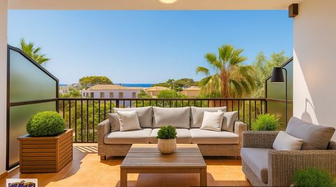 Dúplex reformado con terraza y piscina en Alcudia