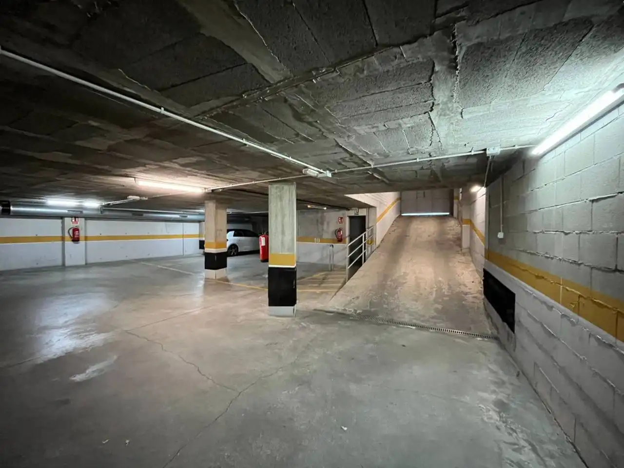 Einzelparkplatz mit Aufzug zum Verkauf in Calle Riu Güell, imagen 7
