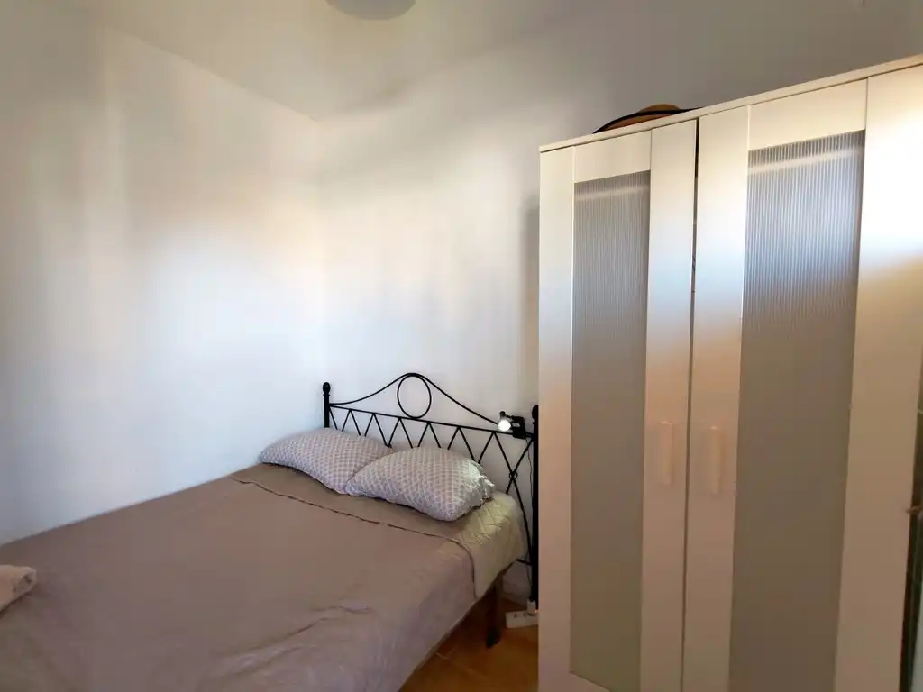 Dormitori de Apartament en venda en Torrevieja amb Rentadora