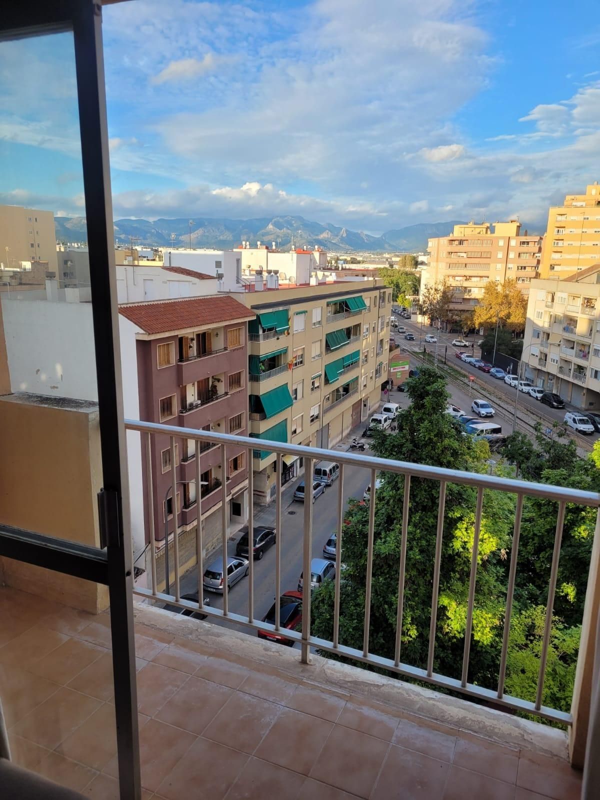 Vista exterior de Piso en venta en  Palma de Mallorca con Aire acondicionado, Parquet y Balcón