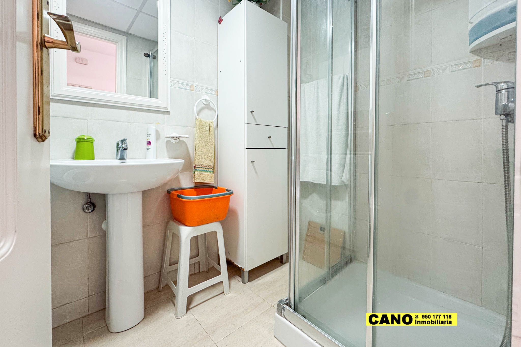Piso en venta en Agustin Gomez Arcos, Costacabana - Loma Cabrera