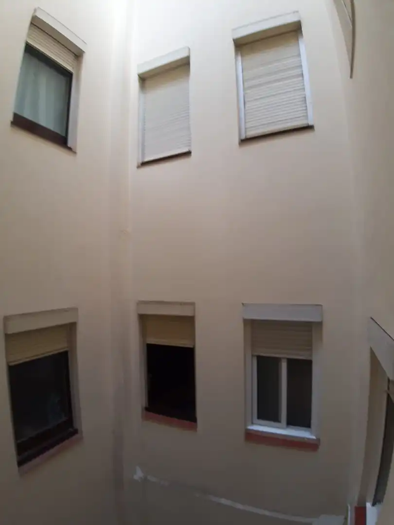Terrasse von Wohnung zur Miete in Cornellà de Llobregat mit Ofen, Mikrowelle und Haustiere erlaubt