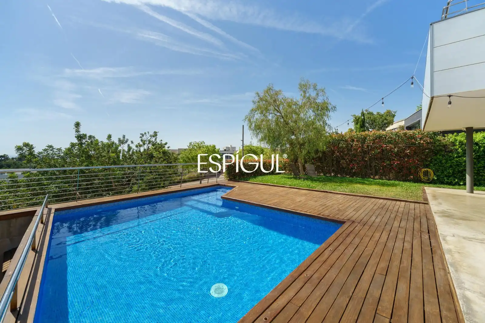 Piscina de Casa o xalet en venda en Alella amb Aire condicionat, Calefacció i Jardí privat