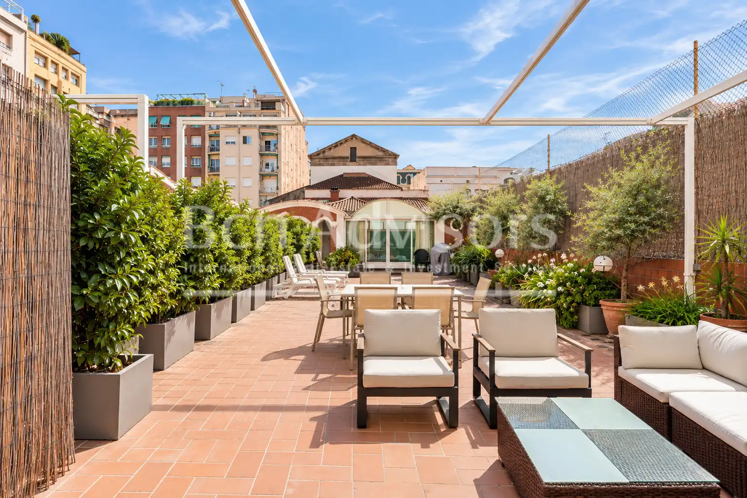 Flat with terrace for sale in Carrer de Còrsega