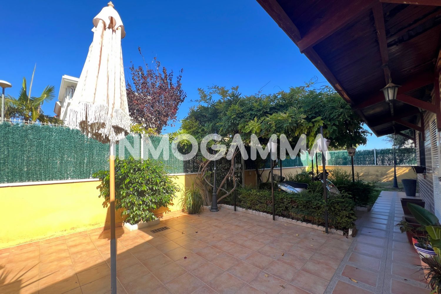 Exterior view of Single-family semi-detached for sale in Cullera  with Air Conditioner, Private garden and Terrace