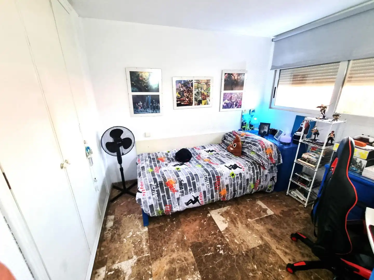 Habitación de Piso en venta en Alicante / Alacant con Aire acondicionado, Terraza y Trastero