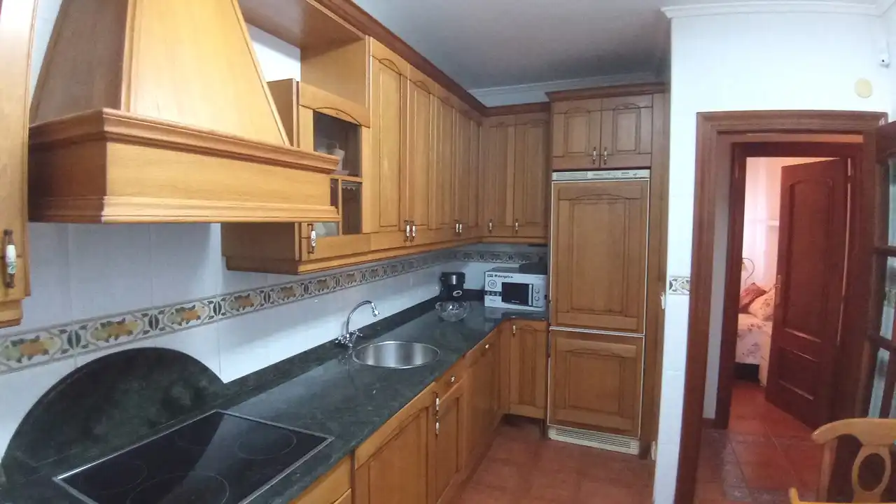 Cuina de Pis en venda en Sestao  amb Moblat i Balcó
