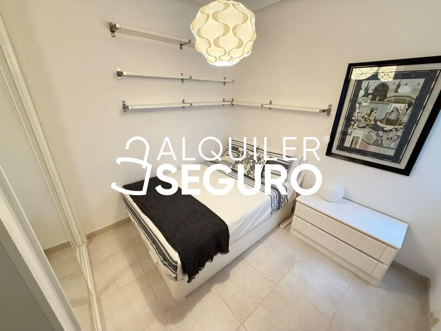 Habitación de Piso de alquiler en Madrid con Aire acondicionado, Calefacción y Amueblado