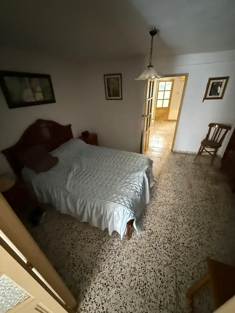 Dormitori de Casa o xalet en venda en Alcalá la Real amb Jardí privat, Parquet i Terrassa