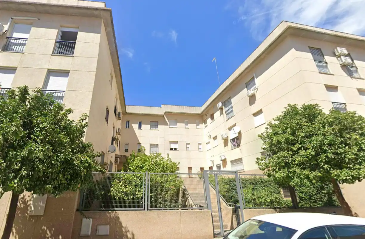 Flat for sale in Avenida Brigadas Internacionales